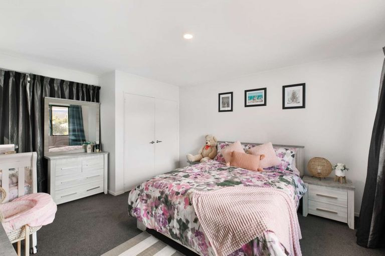 Photo of property in 18 Nettlingham Place, Te Puke, 3119