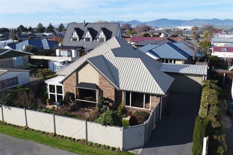 Photo of property in 52 Skerten Avenue, Hornby, Christchurch, 8042