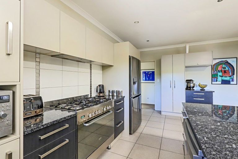 Photo of property in 6 Lardon Place, Frimley, Hastings, 4120