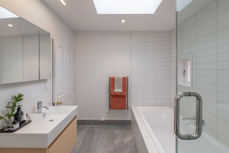 Photo of property in 8 Yale Road, Mount Cook, Wellington, 6021