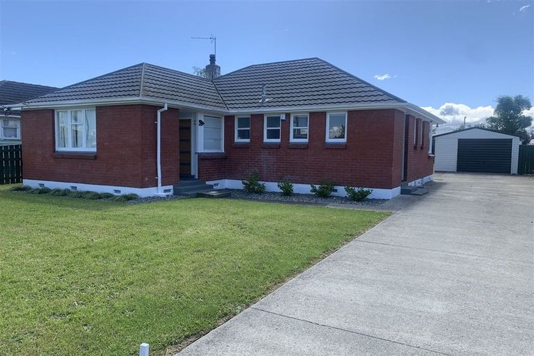 Photo of property in 4 Grant Crescent, Masterton, 5810