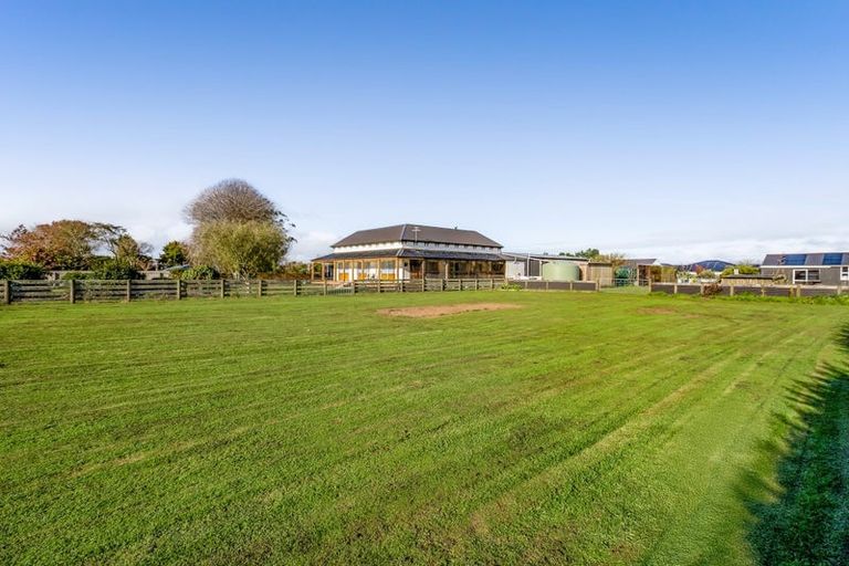 Photo of property in 37 Warwick Road, Stratford, 4332