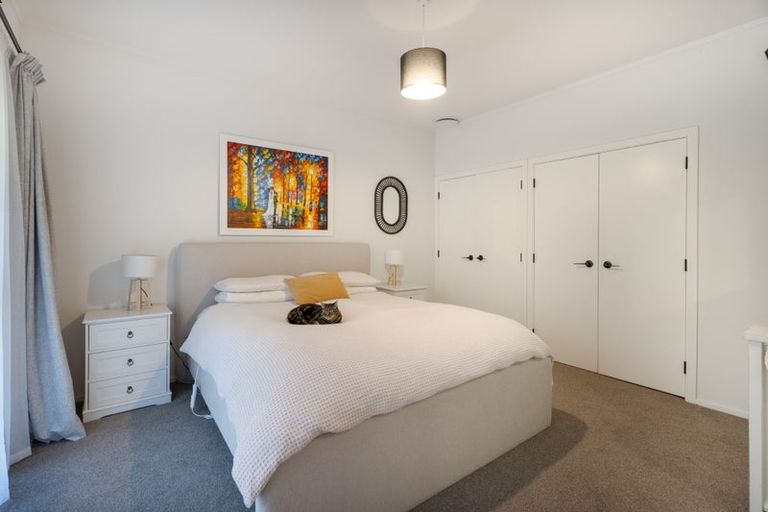 Photo of property in 8 Sheridan Terrace, Johnsonville, Wellington, 6037