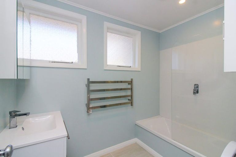 Photo of property in 12 Fenchurch Grove, Stokes Valley, Lower Hutt, 5019