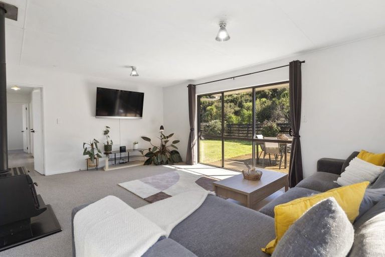 Photo of property in 15 Spackman Crescent, Paraparaumu, 5032