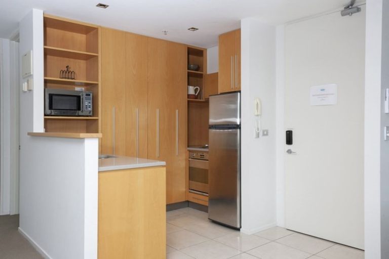 Photo of property in 1/2 Lowell Place, Waipahihi, Taupo, 3330