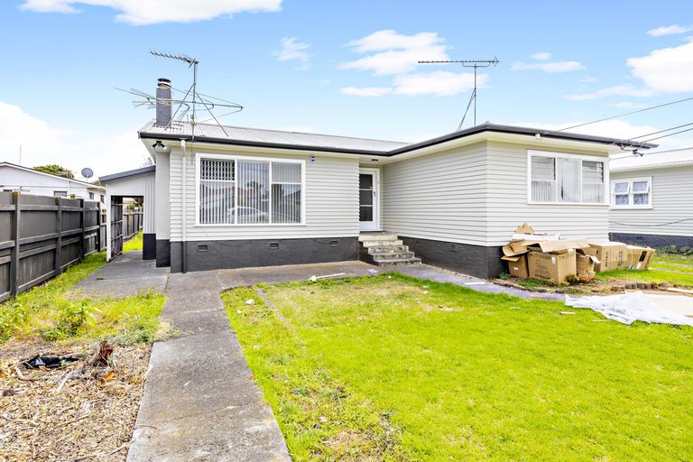 Photo of property in 4 Atkinson Avenue, Papatoetoe, Auckland, 2025