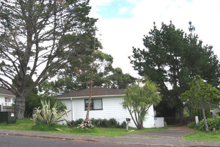 Photo of property in 84 Lynn Road, Bayview, Auckland, 0629