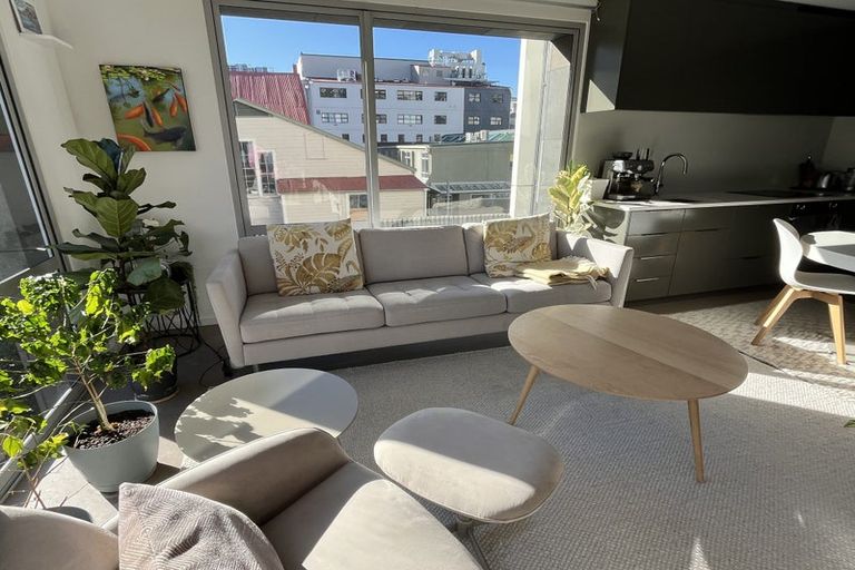 Photo of property in Sanctum Apartments, 15/10a Ebor Street, Te Aro, Wellington, 6011