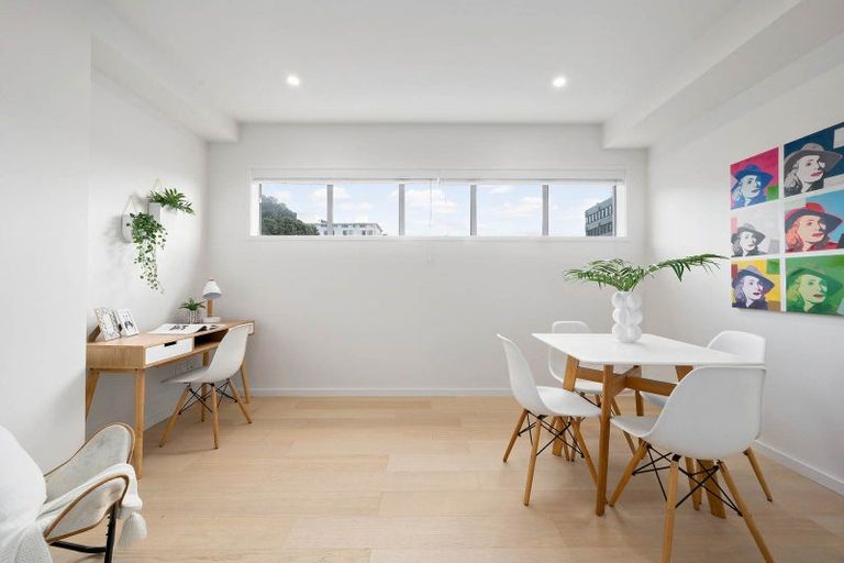 Photo of property in Quantum On Thorndon Quay, 4/163a Thorndon Quay, Pipitea, Wellington, 6011