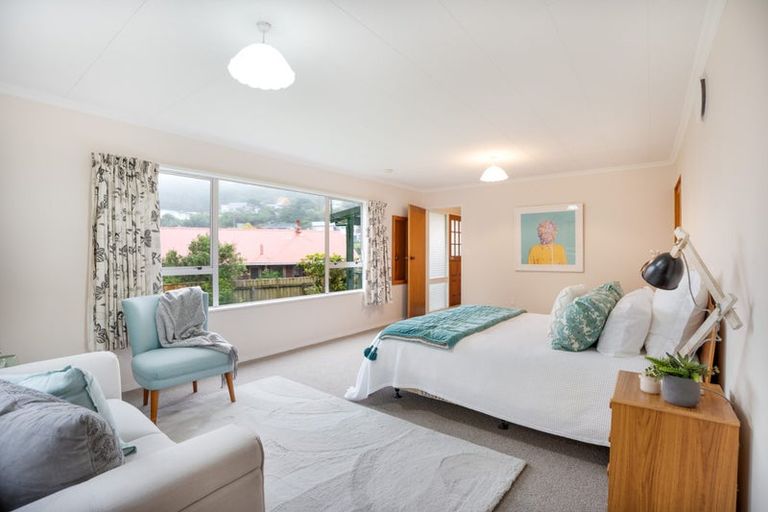 Photo of property in 4 Tralee Place, Johnsonville, Wellington, 6037