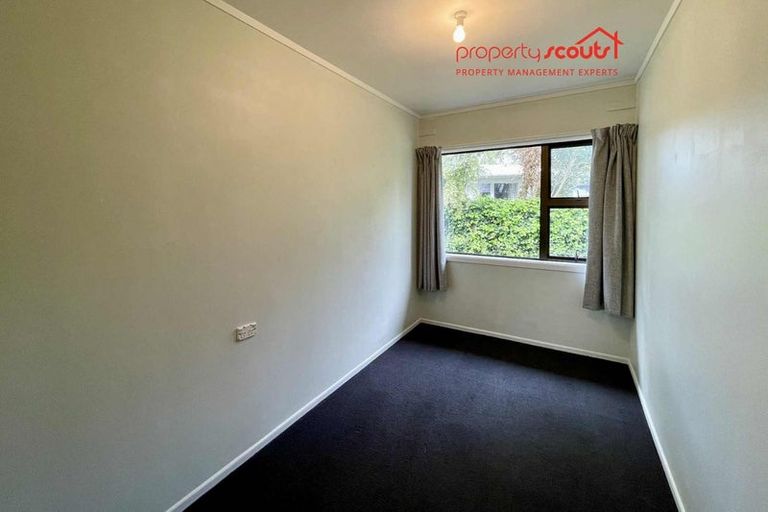 Photo of property in 15 Beaumont Crescent, Frankleigh Park, New Plymouth, 4310
