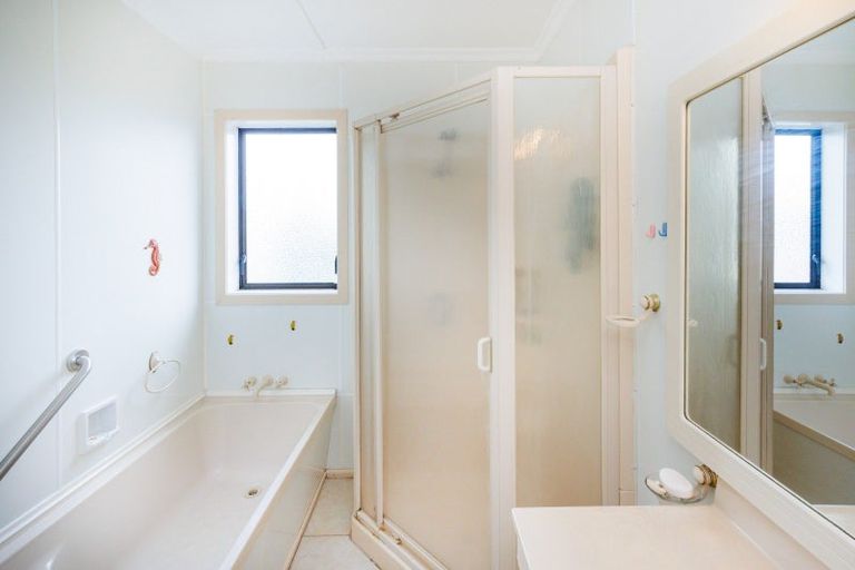 Photo of property in 52 Sherwill Street, Feilding, 4702