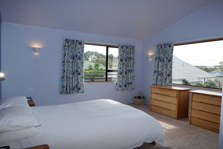 Photo of property in 24 Martin Road, Paraparaumu Beach, Paraparaumu, 5032