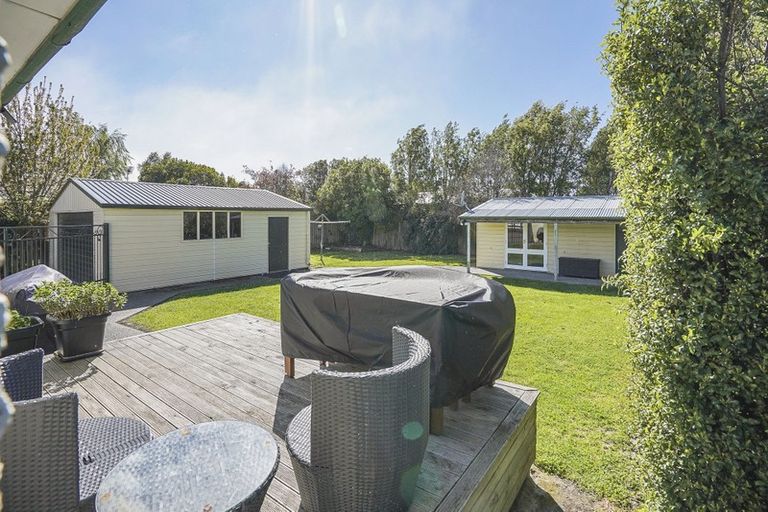 Photo of property in 12 Morris Road, Amberley, 7410