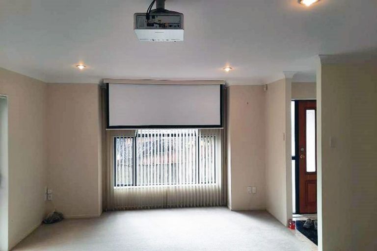 Photo of property in 19 Carnelian Court, Westgate, Auckland, 0614