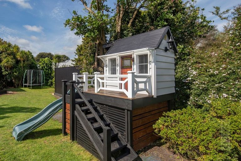 Photo of property in 5 Elliot Street, Riverhead, 0820