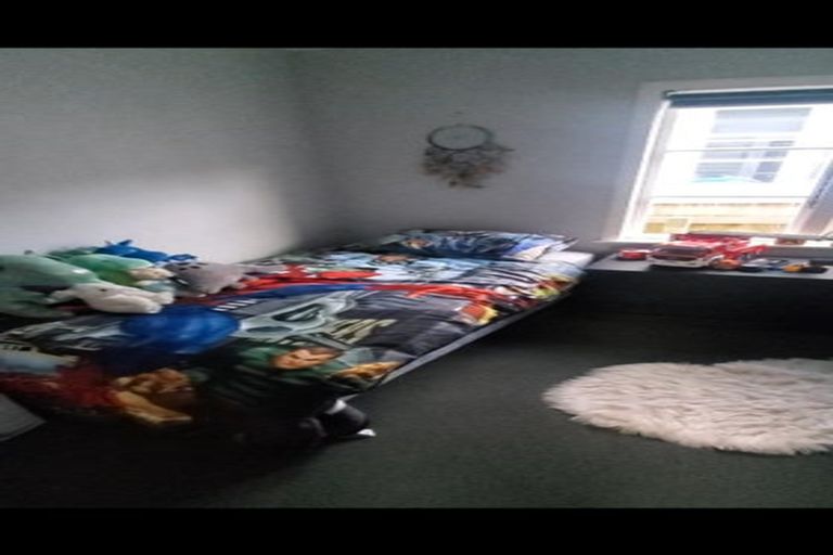 Photo of property in 2 Kent Street, Wainuiomata, Lower Hutt, 5014