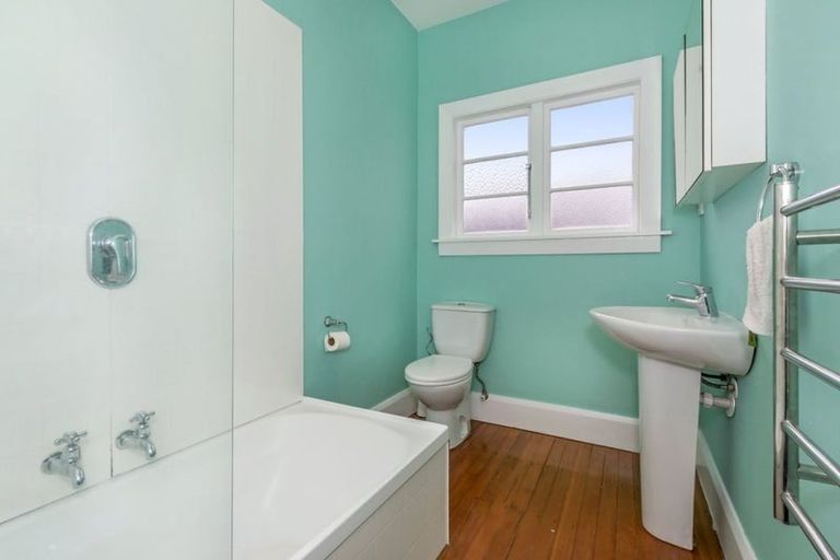 Photo of property in 27 Hillier Place, Spreydon, Christchurch, 8024