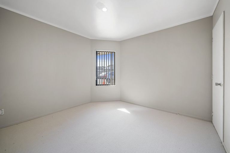 Photo of property in 1/25 Oratu Place, Manurewa, Auckland, 2102