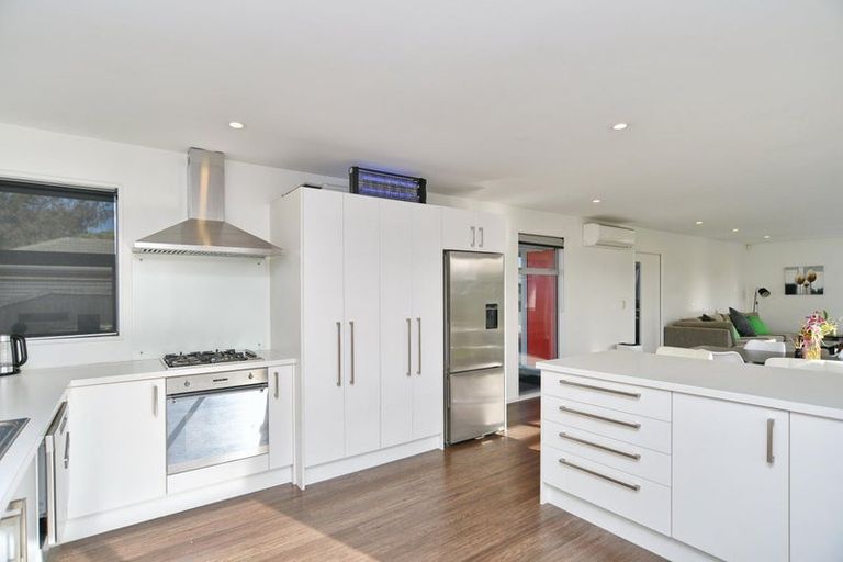 Photo of property in 1 Rue De La Mare, Parklands, Christchurch, 8083