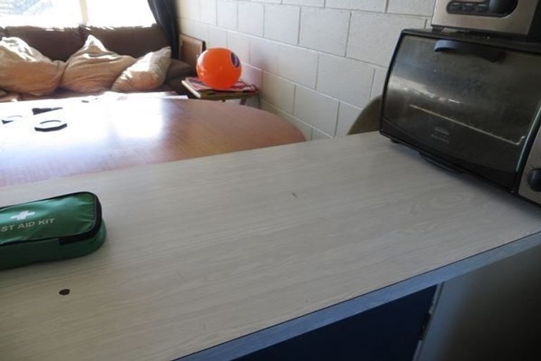 Photo of property in 18 Kent Street, Waiuku, 2123