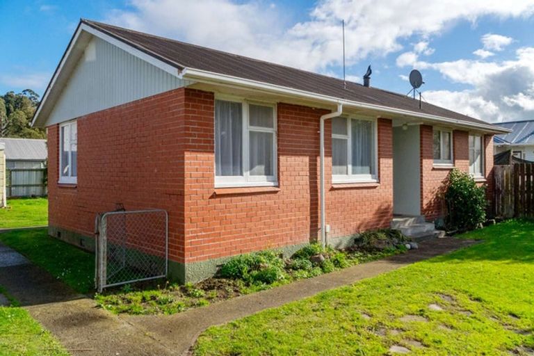 Photo of property in 16 Karaka Street, Wairoa, 4108