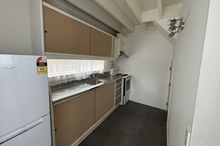 Photo of property in 6/118-122 Randwick Road, Moera, Lower Hutt, 5010