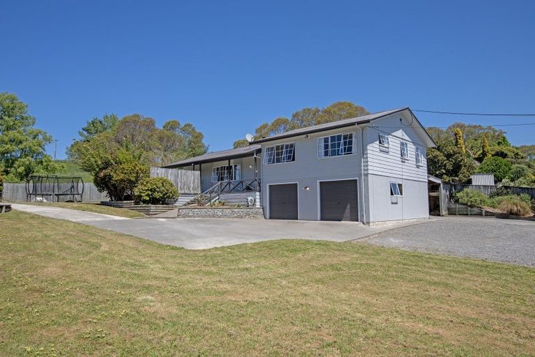 Photo of property in 10 Watts Road, Waipawa, 4210