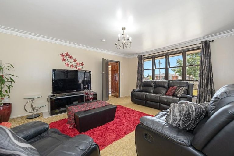 Photo of property in 41 Collins Road, Melville, Hamilton, 3206