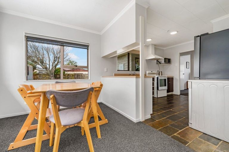Photo of property in 8 Chelmarsh Place, Highbury, Palmerston North, 4412