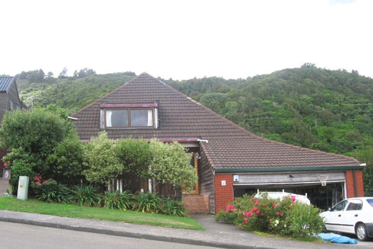 Photo of property in 2 Satara Crescent, Khandallah, Wellington, 6035