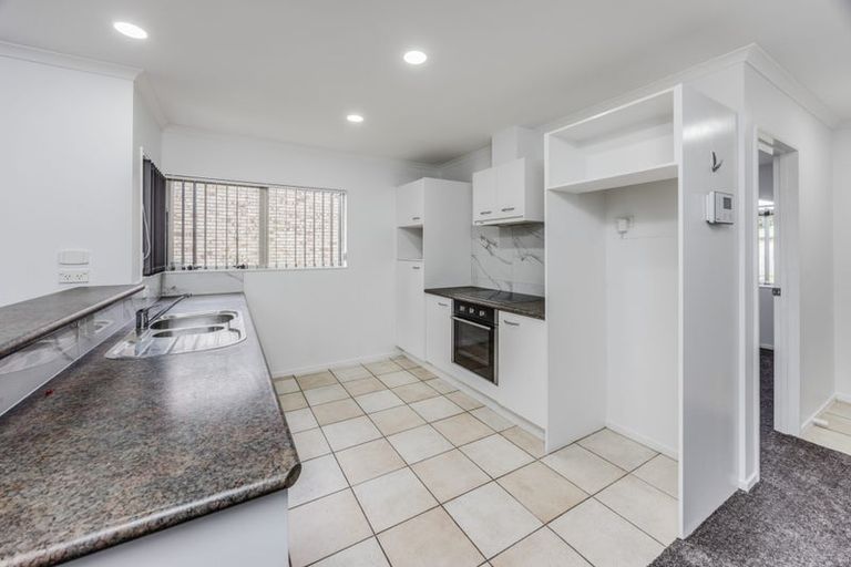 Photo of property in 9 Ashmere Lane, Weymouth, Auckland, 2103