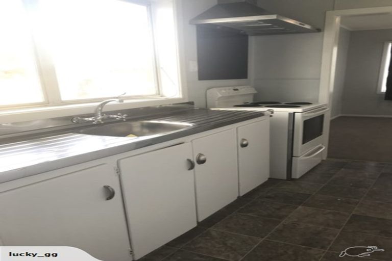 Photo of property in 2/46 Raglan Street, Mangere East, Auckland, 2024