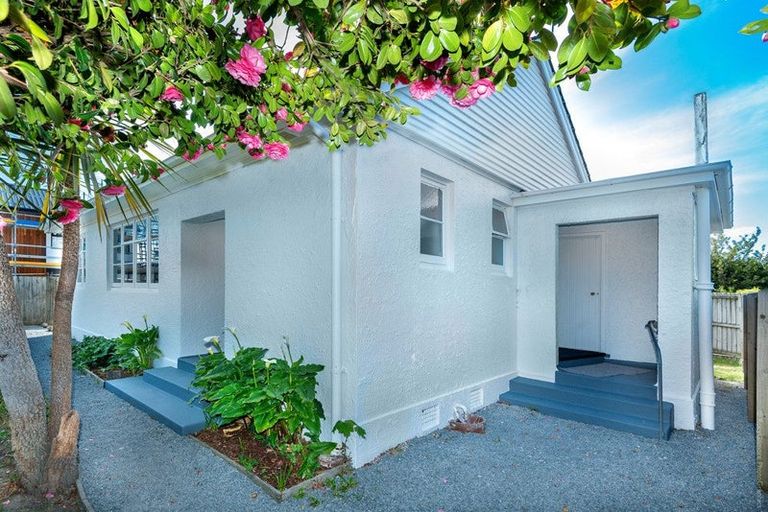 Photo of property in 3 Huia Street, Riccarton, Christchurch, 8041