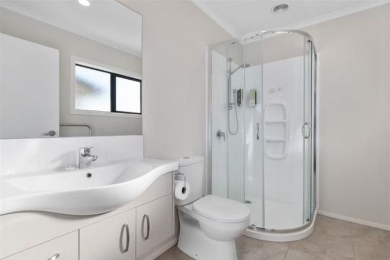 Photo of property in 12u4 Short Street, Claudelands, Hamilton, 3214