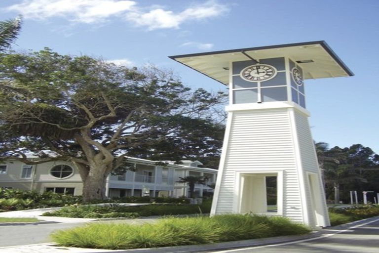 Photo of property in 178 Landmark Terrace, Orewa, 0931