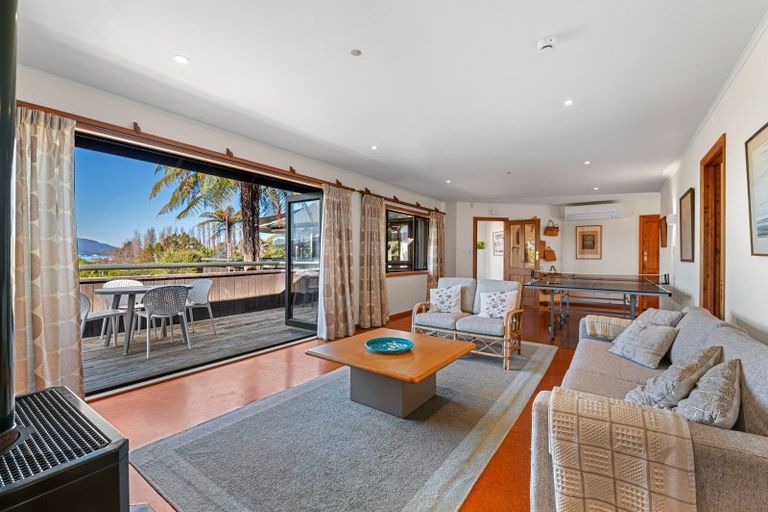 Photo of property in 240 Spencer Road, Lake Tarawera, Rotorua, 3076