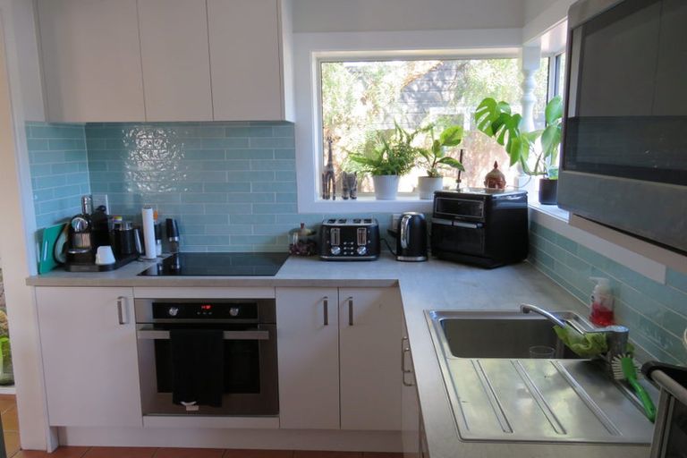 Photo of property in 12 Heathglen Avenue, Parklands, Christchurch, 8083