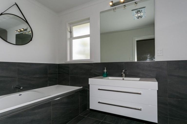 Photo of property in 122a Guppy Road, Taradale, Napier, 4112