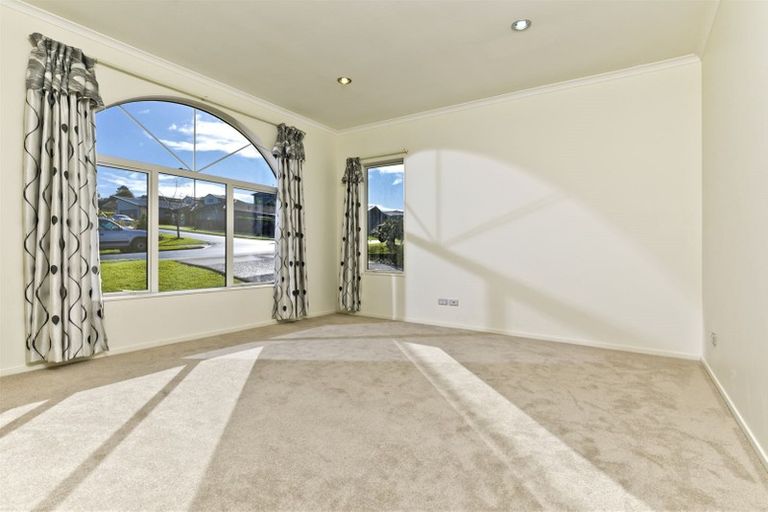 Photo of property in 16 Jezero Drive, Massey, Auckland, 0614