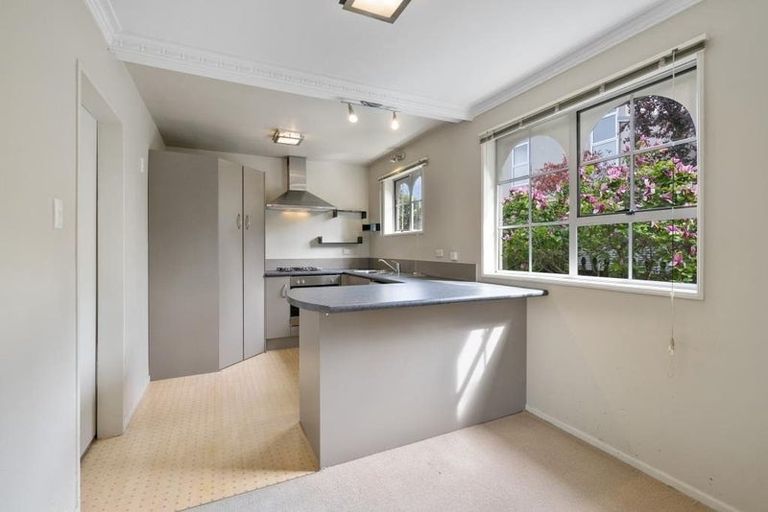 Photo of property in 2/5 Rata Street, Riccarton, Christchurch, 8041