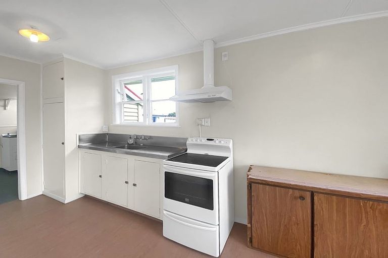 Photo of property in 4 Thames Street, Roslyn, Palmerston North, 4414