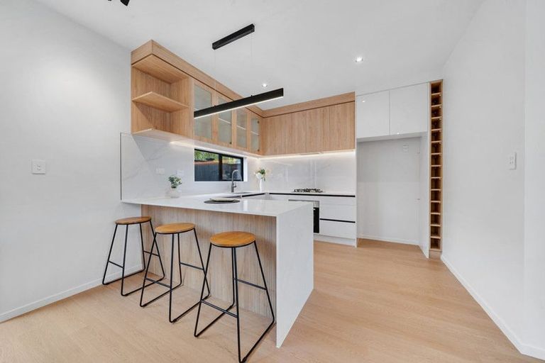 Photo of property in 23b Wanaka Place, Pakuranga Heights, Auckland, 2010