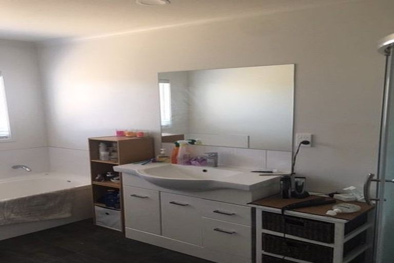 Photo of property in 10 Oolong Court, Huntington, Hamilton, 3210