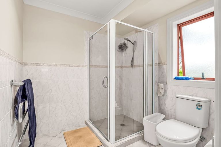 Photo of property in 24 San Domingo Rise, Henderson, Auckland, 0612