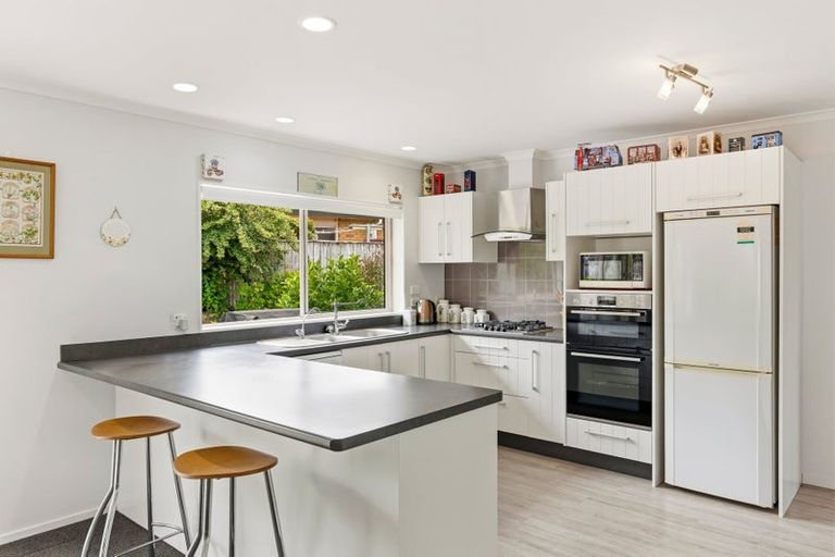 Photo of property in 3 Nicholas Place, Waikanae Beach, Waikanae, 5036