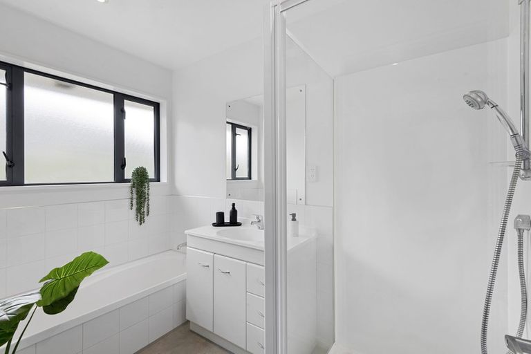 Photo of property in 3 Linkwater Way, Parklands, Christchurch, 8083