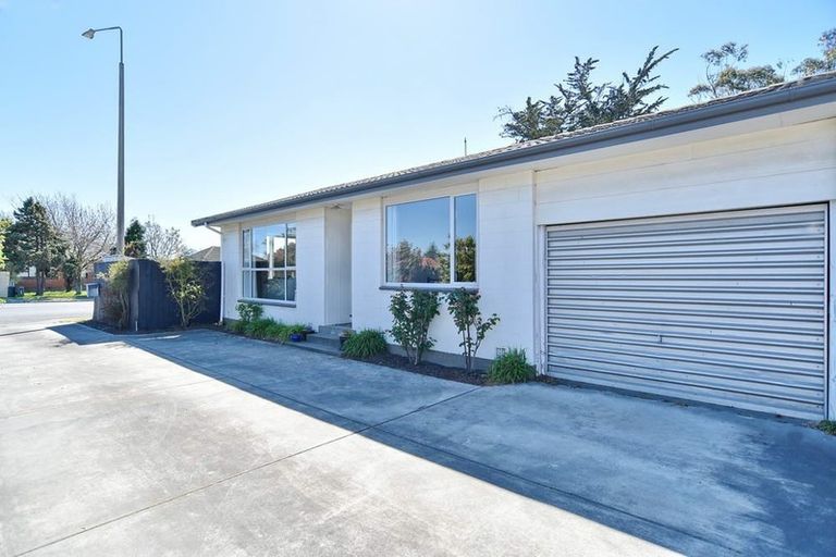 Photo of property in 1/241 Waterloo Road, Hornby, Christchurch, 8042