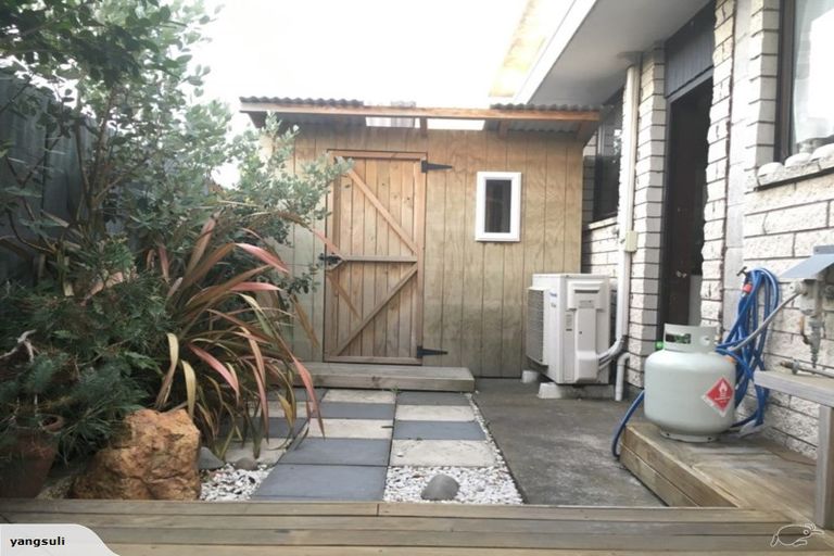 Photo of property in 3/41 Picton Avenue, Riccarton, Christchurch, 8011